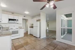 Photo #2: 260006625 Listing 