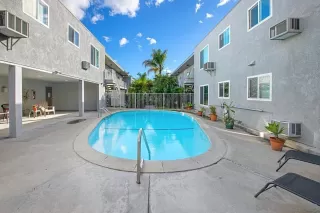 Photo #3: 260006638 Listing 