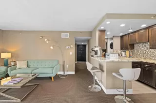 Photo #5: 260006641 Listing 