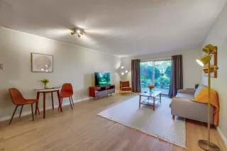 Photo #2: 260006649 Listing