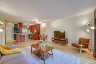 Photo #4: 260006649 Listing