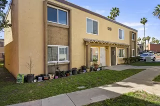 Photo #1: 260006655 Listing