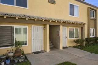 Photo #2: 260006655 Listing