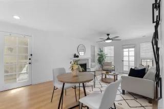 Photo #3: 260006673 Listing