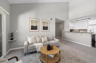 Photo #3: 260006677 Listing