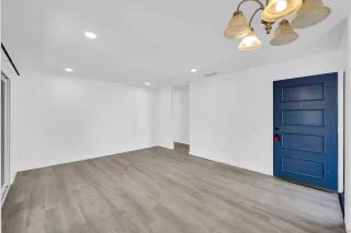 Photo #4: 260006703 Listing