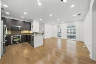 Photo #5: 260006723 Listing