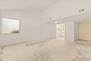 Photo #5: 260006726 Listing 