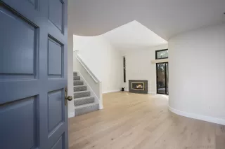 Photo #2: 260006730 Listing