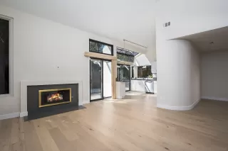 Photo #6: 260006730 Listing