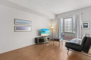 Photo #3: 260006734 Listing