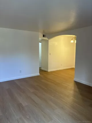 Photo #3: 260006781 Listing 