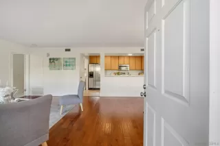 Photo #3: 260006791 Listing 