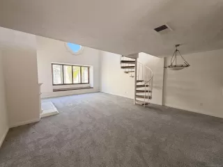 Photo #3: 260006815 Listing 