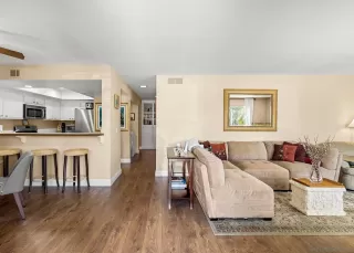 Photo #5: 260006817 Listing 