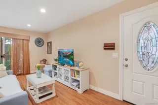 Photo #5: 260006826 Listing 