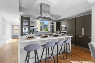 Photo #2: 260006844 Listing 