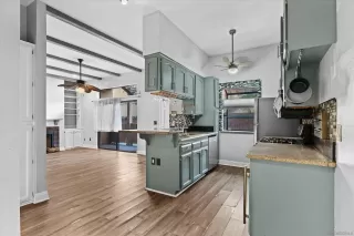 Photo #3: 260006872 Listing 