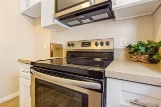 Photo #5: 260006889 Listing 