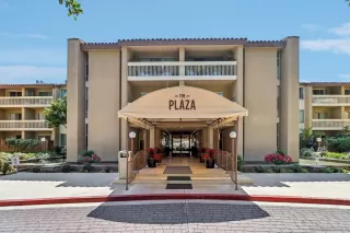 Photo #1: 260006890 Listing 