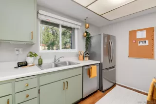 Photo #5: 260006894 Listing 