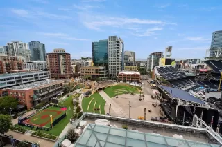 Photo #3: 2600069 Listing