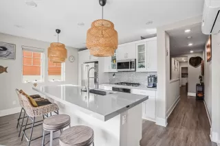 Photo #5: 260006922 Listing 