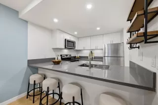 Photo #3: 260006926 Listing 