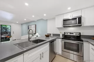 Photo #4: 260006926 Listing 