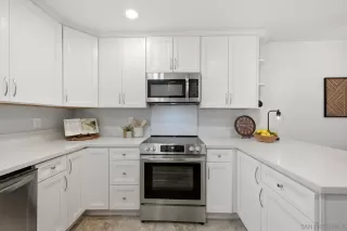 Photo #2: 260006982 Listing