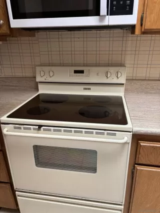 Photo #4: 260007010 Listing 