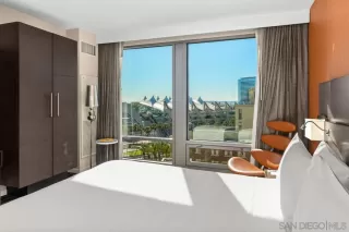 Photo #2: 260007015 Listing