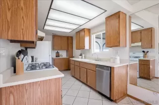 Photo #6: 260007033 Listing 