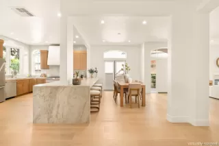 Photo #6: 260007044 Listing