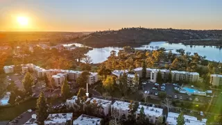 Browse active condo listings in LAKE PARK