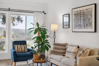 Photo #4: 260007112 Listing