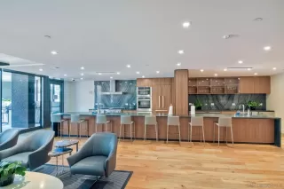 Photo #2: 260007142 Listing 