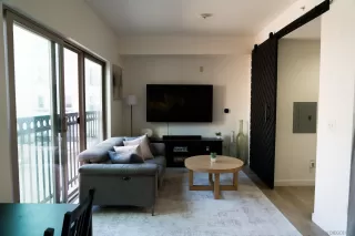 Photo #1: 260007161 Listing