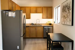 Photo #5: 260007161 Listing