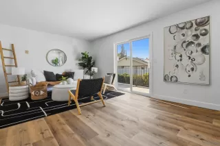 Photo #2: 260007167 Listing 