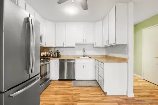 Photo #5: 260007174 Listing 