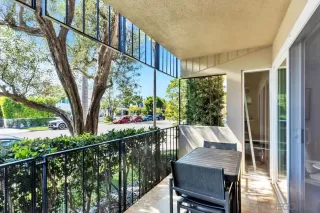 Photo #5: 260007178 Listing 