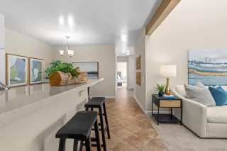 Photo #3: 260007193 Listing