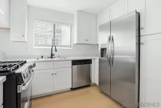 Photo #2: 260007197 Listing 