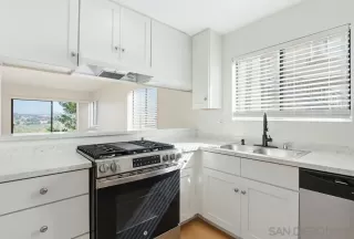 Photo #4: 260007197 Listing 