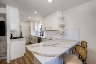 Photo #1: 260007215 Listing 