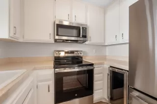 Photo #6: 260007221 Listing 