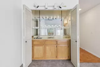 Photo #5: 260007231 Listing 