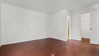 Photo #6: 260007239 Listing