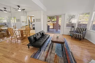 Photo #1: 260007246 Listing 